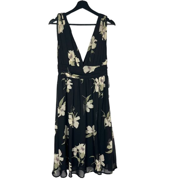 Lulus Dresses & Skirts - NWT Lulus Black Floral Print Chiffon Sleeveless Midi Dress Medium